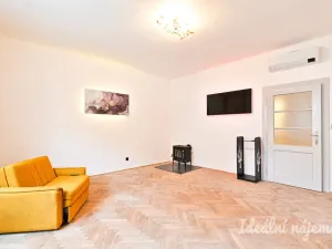 Pronájem bytu 2+1, Znojmo, Hálkova, 64 m2