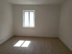 Prodej bytu 2+1, Hrádek nad Nisou, 52 m2