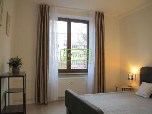 Pronájem bytu 2+kk, Praha, Ke Strašnické, 49 m2