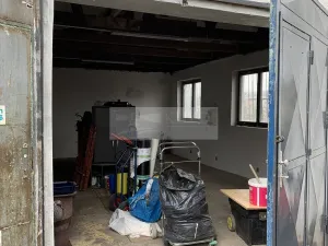 Pronájem garáže, Praha, U vinných sklepů, 30 m2