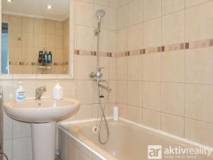 Prodej bytu 2+1, Chomutov, Bezručova, 60 m2