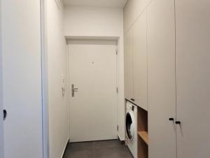 Pronájem bytu 1+kk, Praha - Strašnice, Strančická, 33 m2
