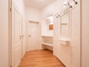 Pronájem bytu 2+kk, Praha, Mánesova, 55 m2