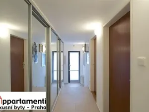 Pronájem rodinného domu, Praha - Kunratice, Ke hrádku, 417 m2