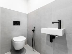 Prodej rodinného domu, Praha - Horní Počernice, Bříšťanská, 218 m2