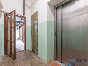 Pronájem bytu 1+1, Praha - Nové Město, Žitná, 26 m2