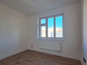 Pronájem bytu 2+kk, Praha - Vršovice, Rybalkova, 47 m2