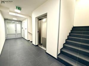 Pronájem bytu 3+kk, Praha - Libeň, Primátorská, 118 m2