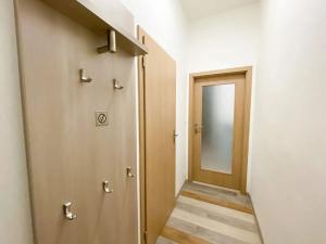 Pronájem bytu 1+kk, Praha - Vršovice, Sevastopolská, 33 m2