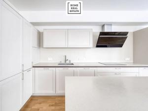 Prodej bytu 4+kk, Praha - Karlín, Za Karlínským přístavem, 137 m2