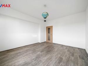 Prodej bytu 3+1, Vysoká nad Labem, 83 m2