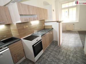 Pronájem kanceláře, Mariánské Lázně, Hlavní třída, 67 m2