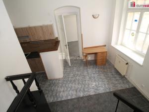 Pronájem kanceláře, Mariánské Lázně, Hlavní třída, 67 m2