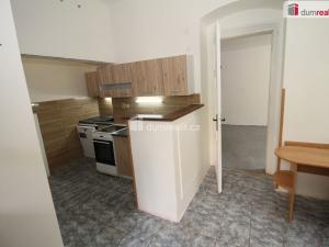 Pronájem kanceláře, Mariánské Lázně, Hlavní třída, 67 m2