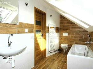 Prodej vícegeneračního domu, Týnec nad Labem, Masarykovo náměstí, 159 m2