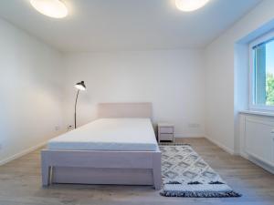 Pronájem bytu 1+1, Chvaletice, Obránců míru, 30 m2