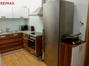 Pronájem bytu 2+kk, Jesenice, Nákupní, 55 m2