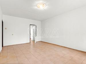 Prodej bytu 4+1, Praha - Chodov, Hněvkovského, 82 m2