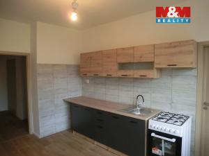 Pronájem bytu 2+1, Opava - Předměstí, náměstí Svaté Hedviky, 79 m2