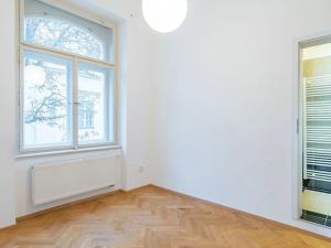 Pronájem bytu 2+kk, Praha, Křižíkova, 59 m2