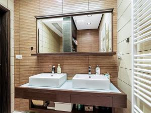 Pronájem rodinného domu, Praha - Chodov, 250 m2