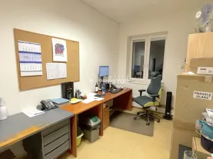 Pronájem kanceláře, Jirny, Tovární, 281 m2