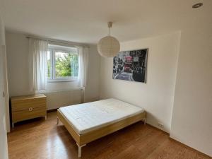 Pronájem bytu 3+1, Pardubice, Štrossova, 79 m2