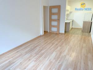 Pronájem bytu 2+kk, Praha - Smíchov, U Demartinky, 47 m2