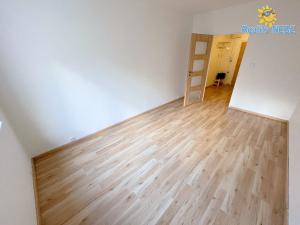 Pronájem bytu 2+kk, Praha - Smíchov, U Demartinky, 47 m2