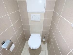 Pronájem bytu 2+kk, Praha - Smíchov, U Demartinky, 47 m2