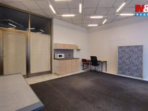 Pronájem obchodního prostoru, Ústí nad Orlicí, T. G. Masaryka, 15 m2