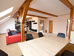 Pronájem bytu 3+1, Domažlice, Msgre. B. Staška, 127 m2