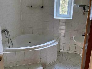 Pronájem bytu 3+1, Město Albrechtice, Nerudova, 80 m2