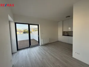 Prodej bytu 2+kk, Zlín, Smetanova, 56 m2