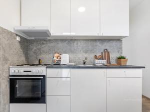 Prodej bytu 2+1, Brno - Židenice, Došlíkova, 48 m2