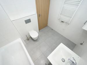 Pronájem bytu 1+kk, Praha - Liboc, Evropská, 56 m2