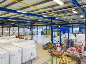 Pronájem výrobních prostor, Hrušky, Na aleji, 6941 m2