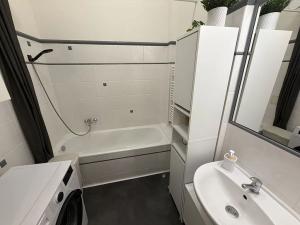 Prodej bytu 3+kk, Brno, Merhautova, 72 m2