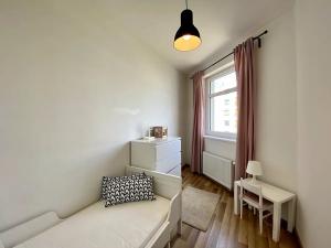 Pronájem bytu 2+kk, Praha - Uhříněves, Ke kříži, 50 m2