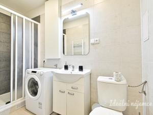 Prodej bytu 2+kk, Brno - Veveří, Čápkova, 33 m2