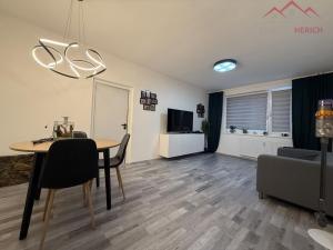 Prodej bytu 3+1, Jirkov, Na Borku, 75 m2