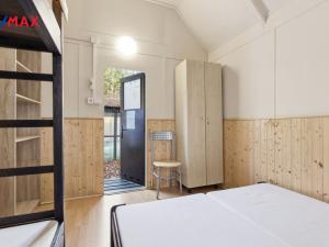 Prodej ubytování, Nová Role - Mezirolí, 795 m2