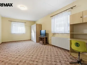 Prodej ubytování, Nová Role - Mezirolí, 795 m2