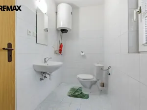 Prodej ubytování, Nová Role - Mezirolí, 795 m2