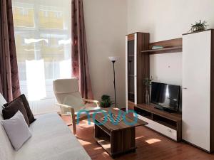 Pronájem bytu 3+kk, Praha - Nusle, Čestmírova, 66 m2