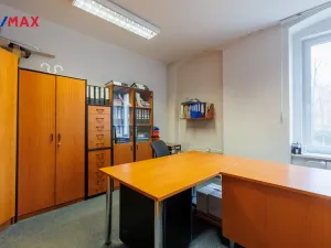 Prodej výrobních prostor, Karlovy Vary - Rybáře, Sokolovská, 1766 m2