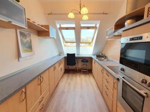 Pronájem bytu 2+kk, Praha, Patočkova, 80 m2