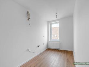 Pronájem bytu 1+1, Praha - Žižkov, Na mokřině, 30 m2