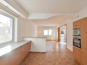 Pronájem vily, Praha - Nebušice, 360 m2