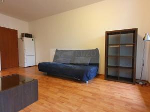 Pronájem bytu 1+kk, Praha, Na Slatince, 36 m2